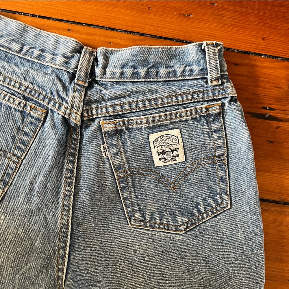 Vintage White-Label straight leg Levi's size 26/27
